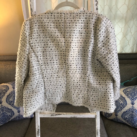 Blazer - Picture 2 of 3